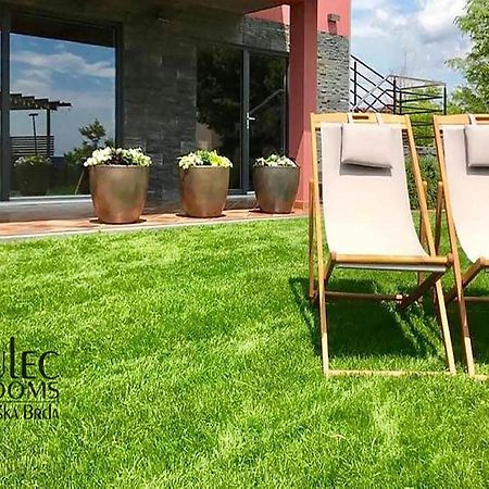 Apartma Sobe Pulec Dobrovo Exterior photo